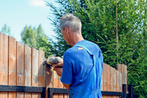 Fencer Tradespeople image